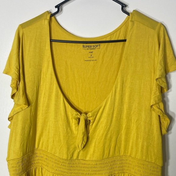 Torrid Super Soft Yellow Flutter Sleeve Tie Front Blouse Plus‎ Size 3X - Picture 2 of 7